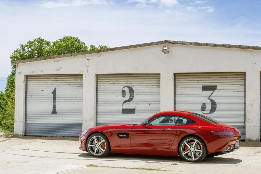  Mercedes-AMG GT 2014 года  (фото 10 из 139)